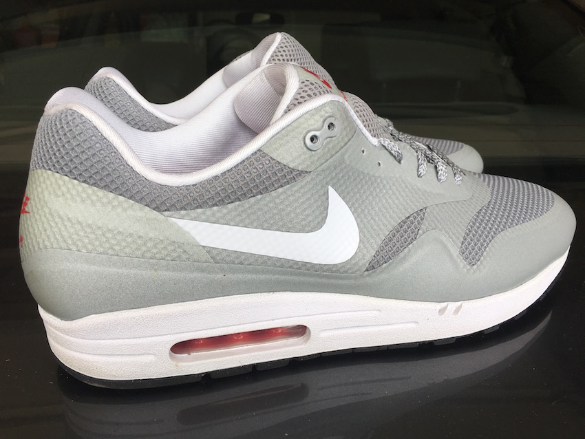 Air max hyperfuse silver top