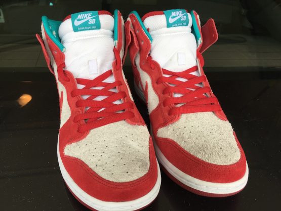 Nike Dunk Pro SB High Dr. Seuss (2014) - Image 2