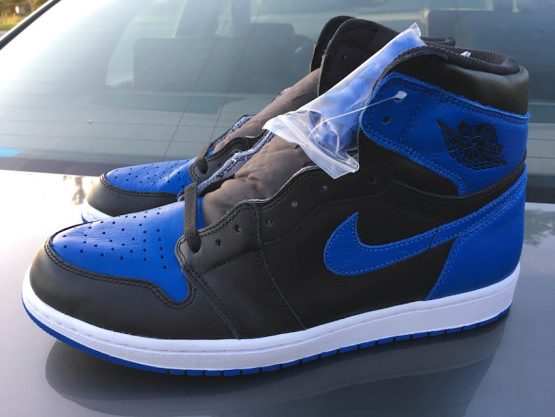 Nike Air Jordan Retro 1 Royal (2017) - Image 2