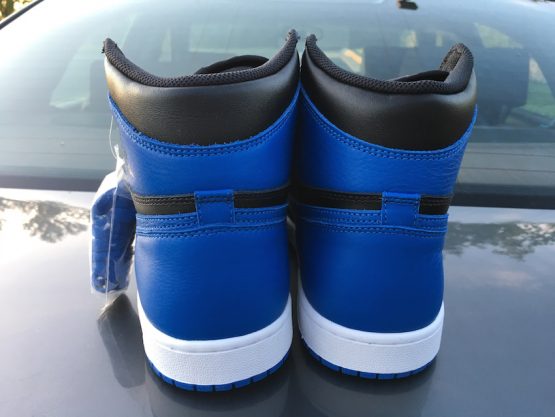 Nike Air Jordan Retro 1 Royal (2017) - Image 4