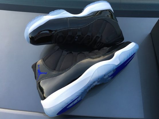 Nike Air Jordan Retro XI Space Jam (2016)