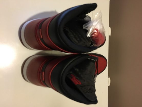 Nike Air Jordan Retro 1 OG - Bred (2016) - Image 4