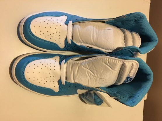 Nike Air Jordan Retro 1 OG - UNC (2015) - Image 4