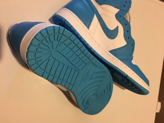 Nike Air Jordan Retro 1 OG - UNC (2015) - Image 5