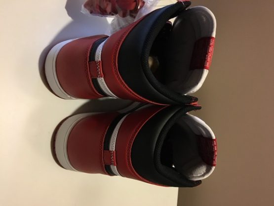 Nike Air Jordan Retro 1 OG - Chicago (2015) - Image 4