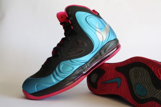 Nike Air Max Hyperposite "Fireberry" (2012) - Image 6