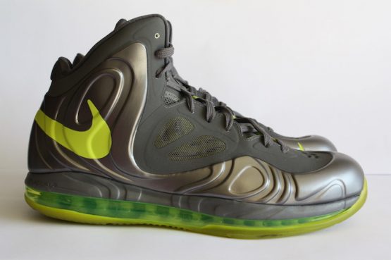 Nike Air Max Hyperposite "Atomic Green" (2012) - Image 2