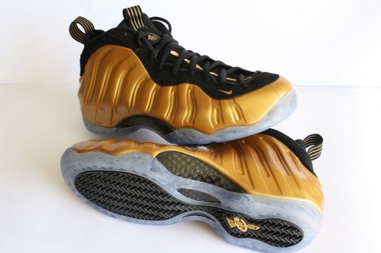 Nike Air Foamposite One - Metallic Gold (2015)