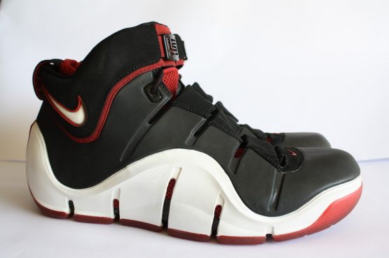 Nike Air Zoom LeBron IV (2006) - Image 2