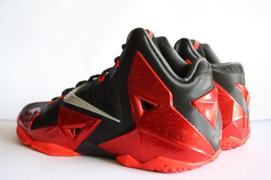 Nike Air Zoom LeBron XI "Miami Heat - Away" (2013)