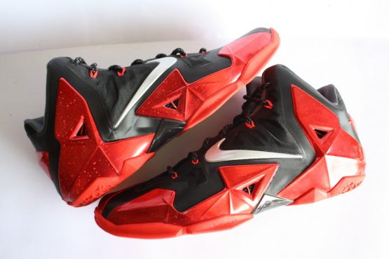 Nike Air Zoom LeBron XI "Miami Heat - Away" (2013) - Image 3