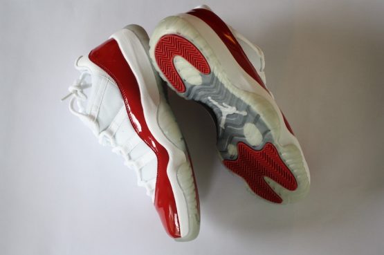 Nike Air Jordan Retro XI Low - Varsity Red (2016)