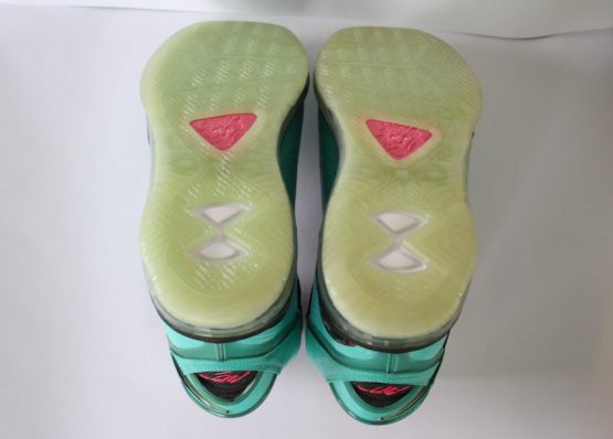 Nike Air Max LeBron 8 "South Beach" (2010) - Image 6