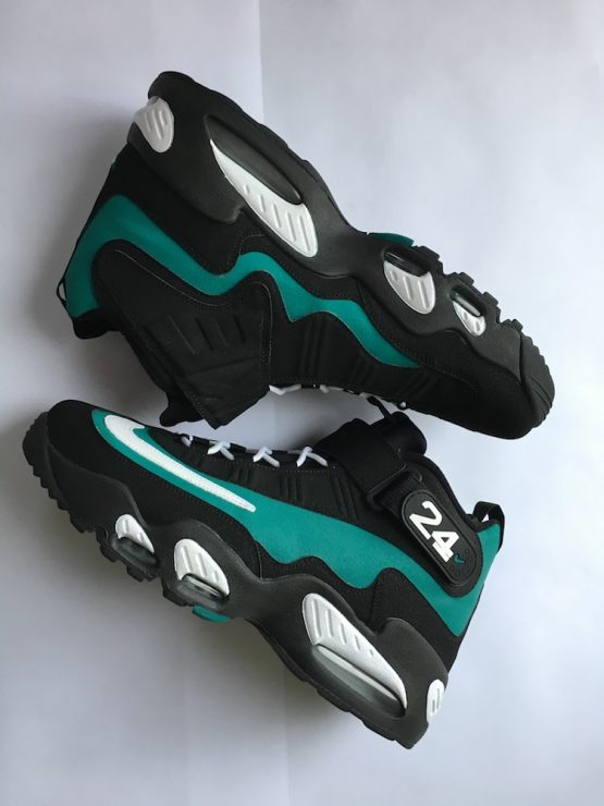 Nike Air Griffey Max 1 - Emerald (2011) - Image 2