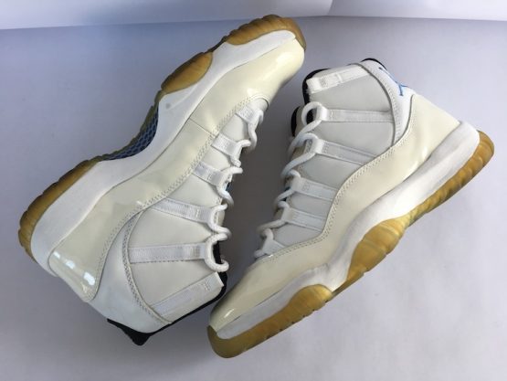 Nike Air Jordan Retro XI "Columbia" (2001)