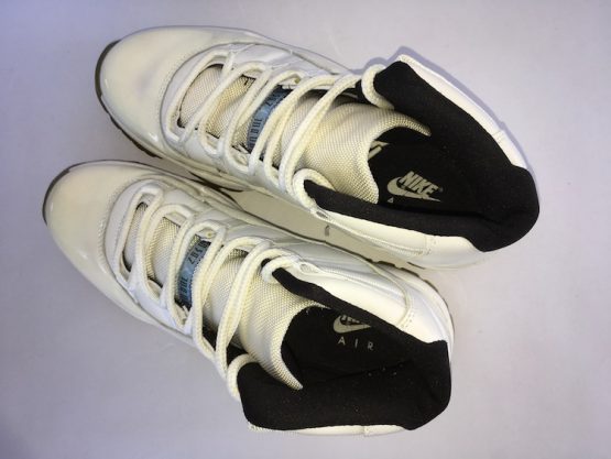 Nike Air Jordan Retro XI "Columbia" (2001) - Image 5