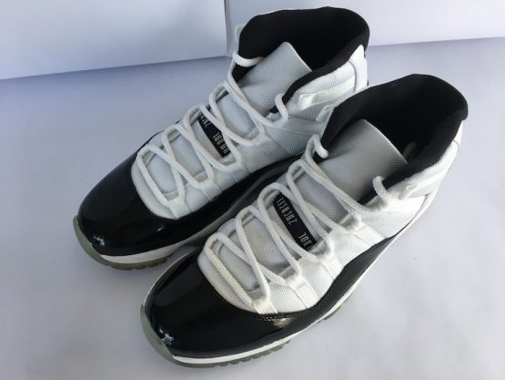 Nike Air Jordan Retro XI "Concord" (2011) - Image 2