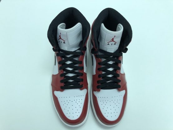 Nike Air Jordan 1 Retro "Chicago" (2013) - Image 3