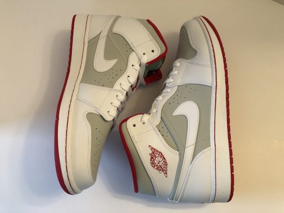 Nike Air Jordan 1 Mid Retro "Hare" (2015) - Image 3