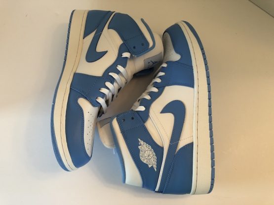 Nike Air Jordan 1 Mid Retro "UNC" (2013) - Image 3