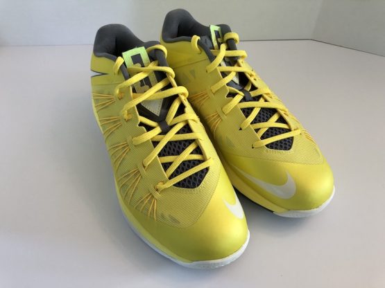 Nike Air LeBron X Low "Sonic Yellow" (2013) - Image 2