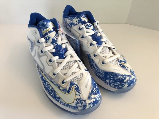 Nike Air LeBron XI Low "China" (2014) - Image 2
