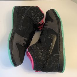 Nike Dunk High SB Yeezy