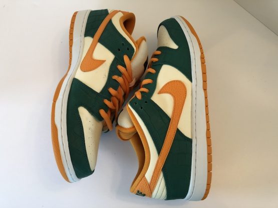 Nike Dunk SB Low "Kumquat" (2014) - Image 2