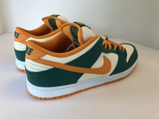 Nike Dunk SB Low Kumquat