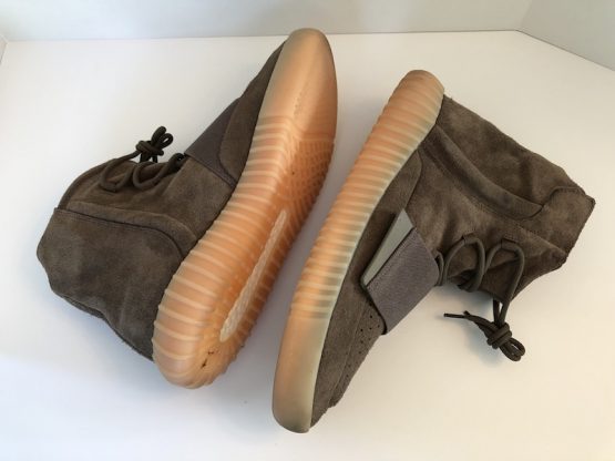 adidas Yeezy Boost 750 "Chocolate" (2016) - Image 2