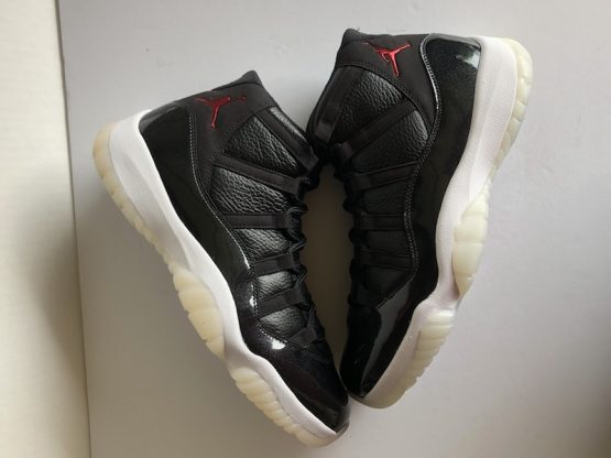 Air Jordan XI 72-10