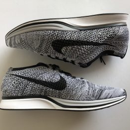 Nike Flyknit Racer Oreo