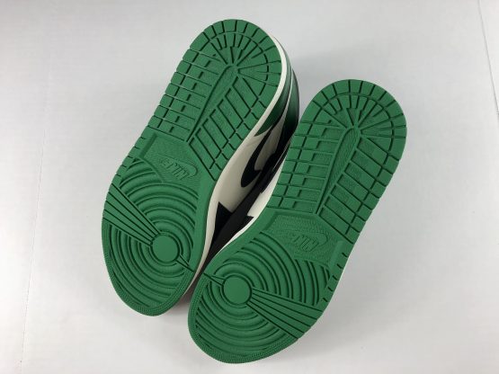 Nike Air Jordan 1 Retro High OG "Pine Green" (2018) - Image 4
