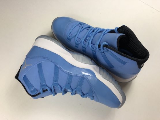 Nike Air Jordan XI Retro "Ultimate Gift of Flight" Pack (2014) - Image 4