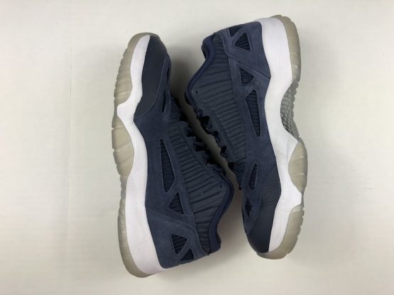 Air Jordan XI I.E. Obsidian