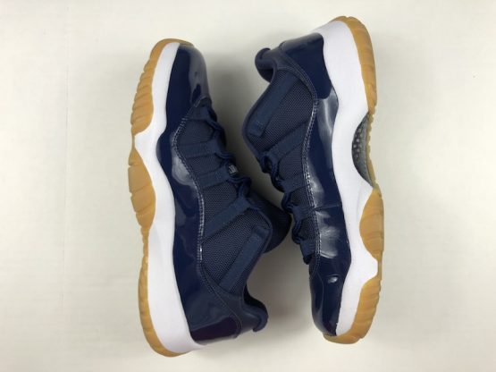 Air Jordan XI Low Retro Gum