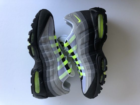 Nike Air Max 95 Neon Retro