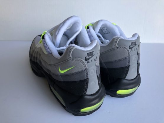 Nike Air Max 95 "Neon" (2010) - Image 3