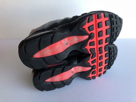 Nike Air Max 95 "Solar Red" (2011) - Image 4