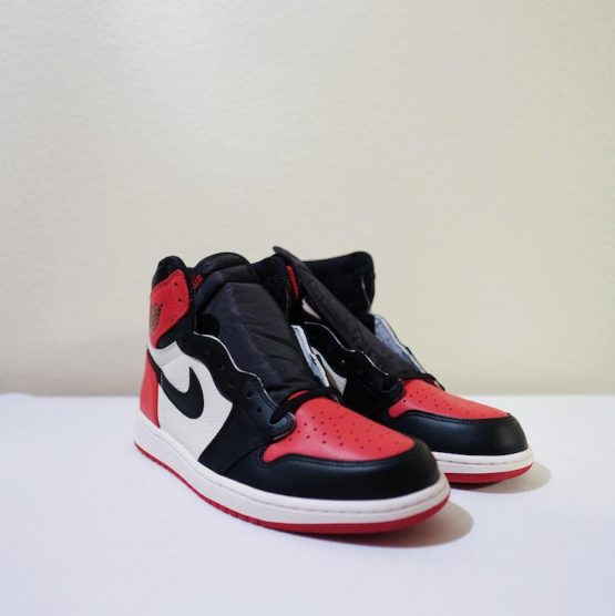 Nike Air Jordan 1 Retro "Bred Toe" (2018) - Image 9
