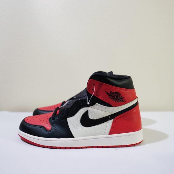 Nike Air Jordan 1 Retro "Bred Toe" (2018) - Image 5