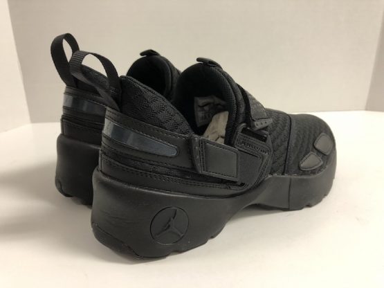 Air Jordan Trunner LX "Triple Black" BG (2017) - Image 2