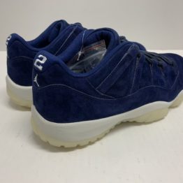 Air Jordan XI Derek Jeter