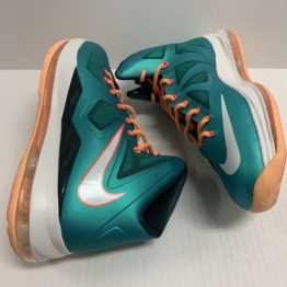 Nike Zoom LeBron X 541100-302: Size 10.5