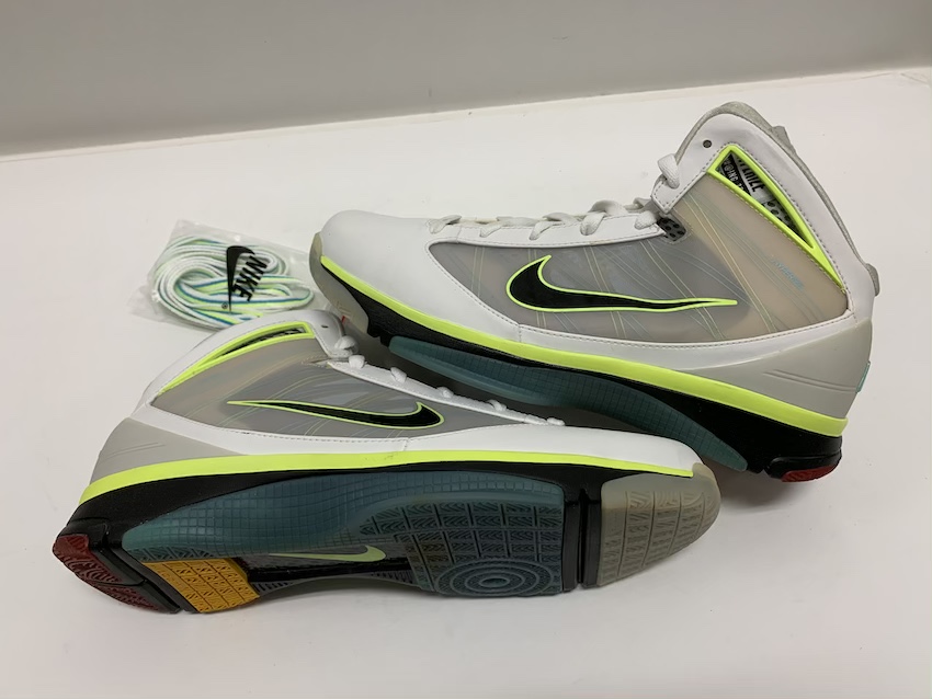 Buy 100% Authentic Nike Hyperize 