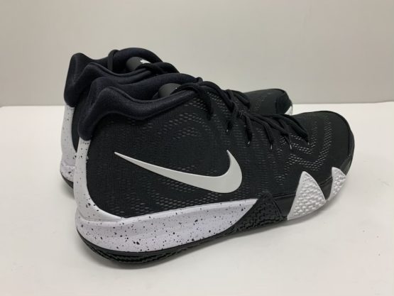 Nike Kyrie 4 "Oreo" - Image 4