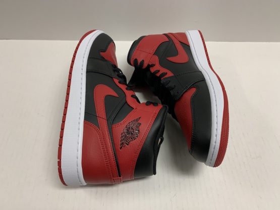 Nike Air Jordan 1 Mid "Banned" (2020)