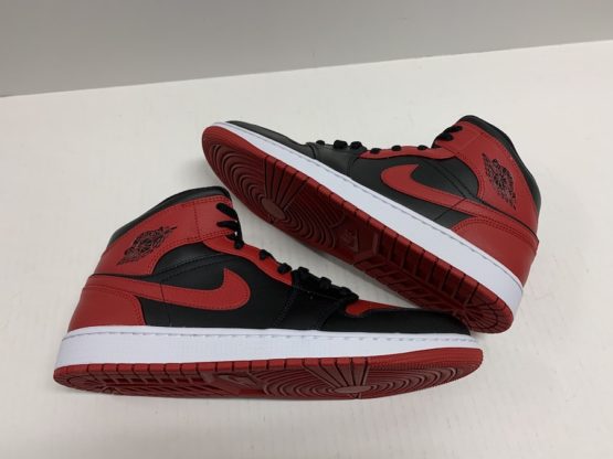 Nike Air Jordan 1 Mid "Banned" (2020) - Image 6