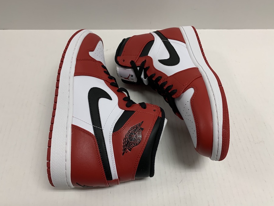 Walter Cunningham skyde Syndicate Buy 100% Authentic Nike Air Jordan 1 Retro "Chicago" (2013)