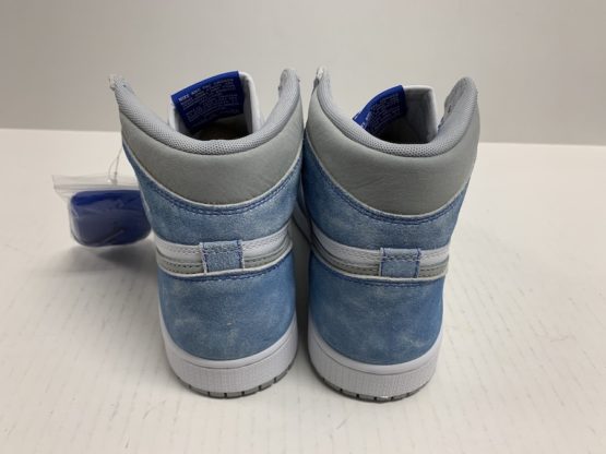 Nike Air Jordan 1 High Retro "Hyper Royal" (2021) - Image 3